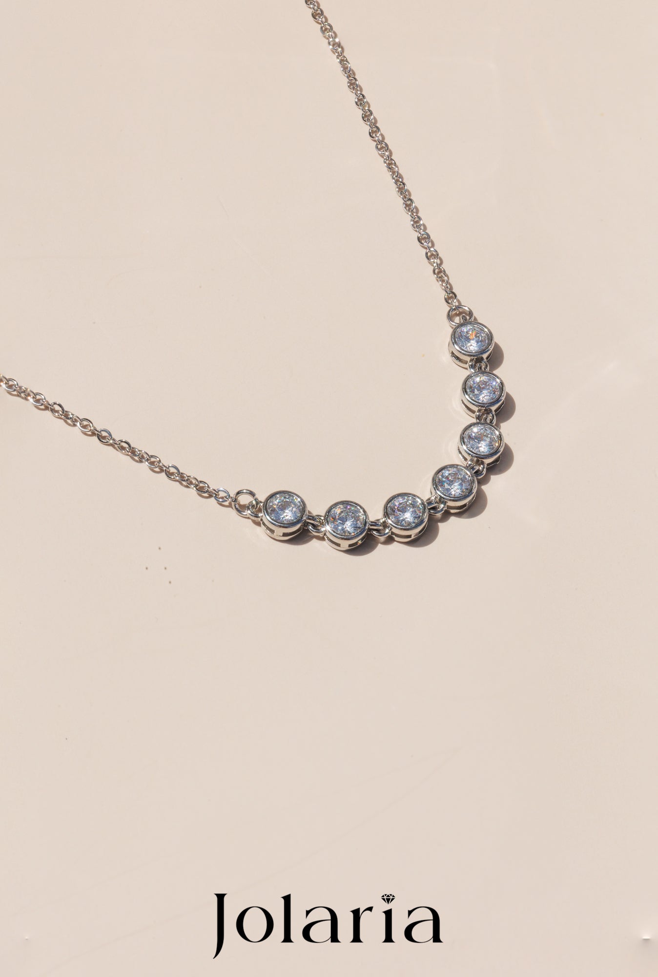 Náhrdelník s kulatými krystaly Glow line