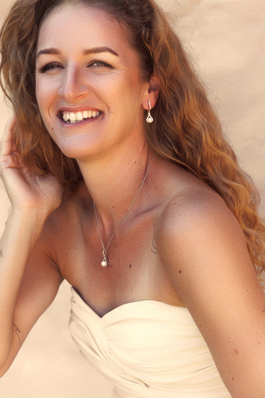 Stříbrný náhrdelník s perlou a zirkony Ethernal grace