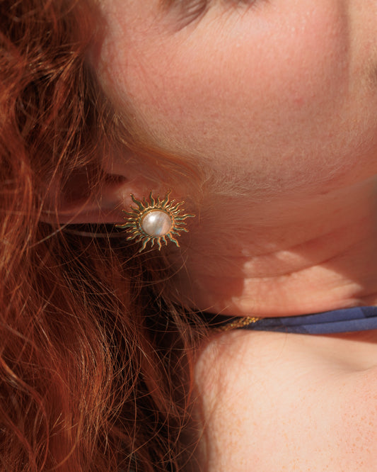 Náušnice Slunce s perlou, pozlacené 18k zlatem
