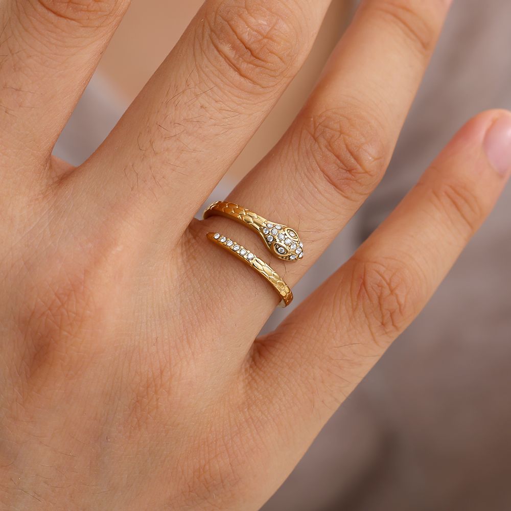 Prsten Serpent Ring – nastavitelný hadí prsten z chirurgické oceli