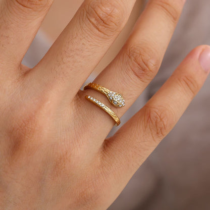 Prsten Serpent Ring – nastavitelný hadí prsten z chirurgické oceli