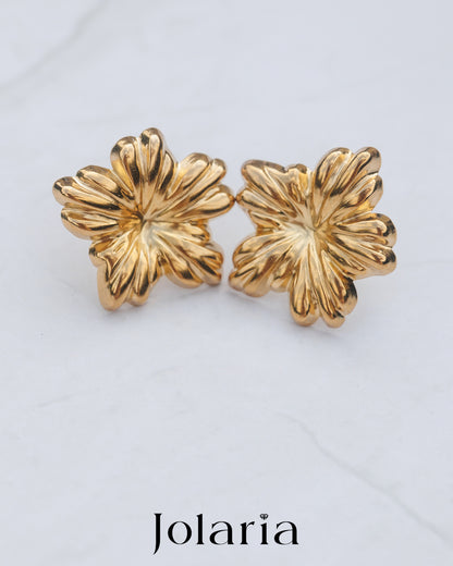 Náušnice s květinou Fleur Sauvage, pozlacené 18K zlatem