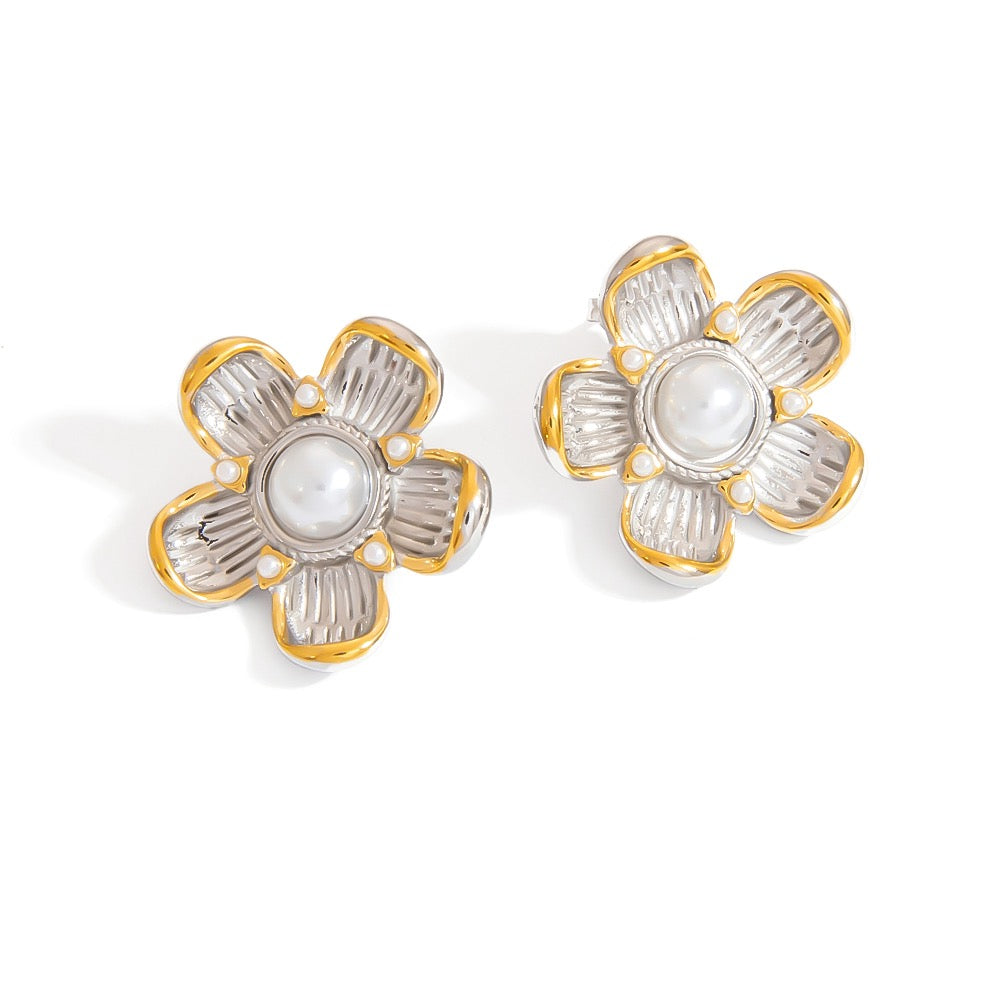 Náušnice kytičky Fleur Royale, pozlacené s perlou