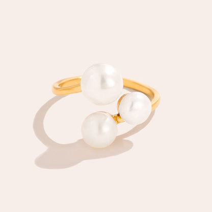 Prsten se sladkovodními perlami Three pearls