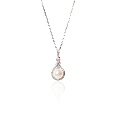 Stříbrný náhrdelník s perlou a zirkony Ethernal grace