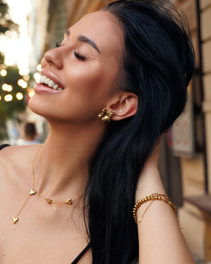 Náušnice s květinou Fleur Sauvage, pozlacené 18K zlatem