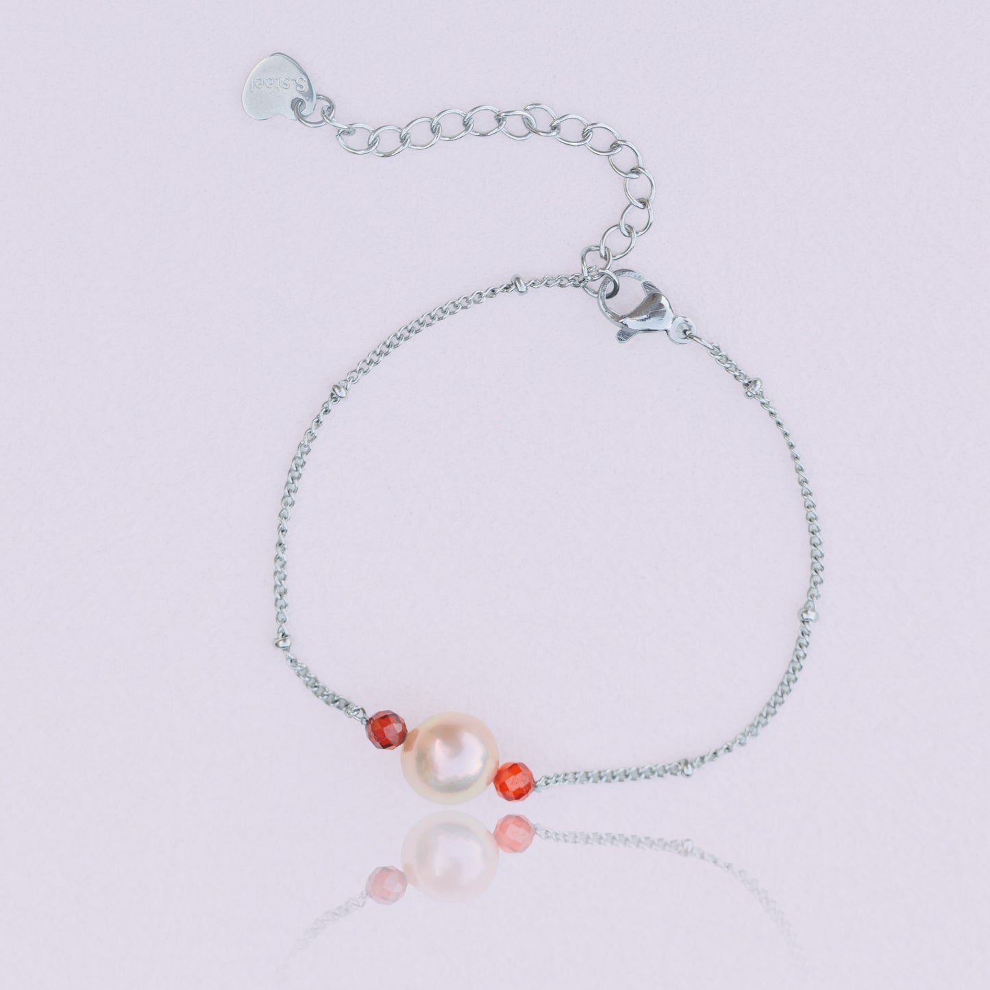 Náramek s perlou a červenými zirkoniemi | Red Pearl