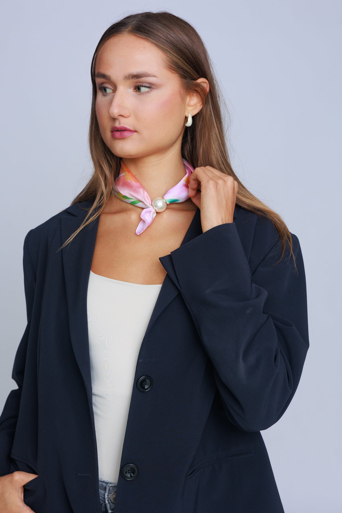 Růžový šátek s perlou a listovým vzorem | Pink Leaf