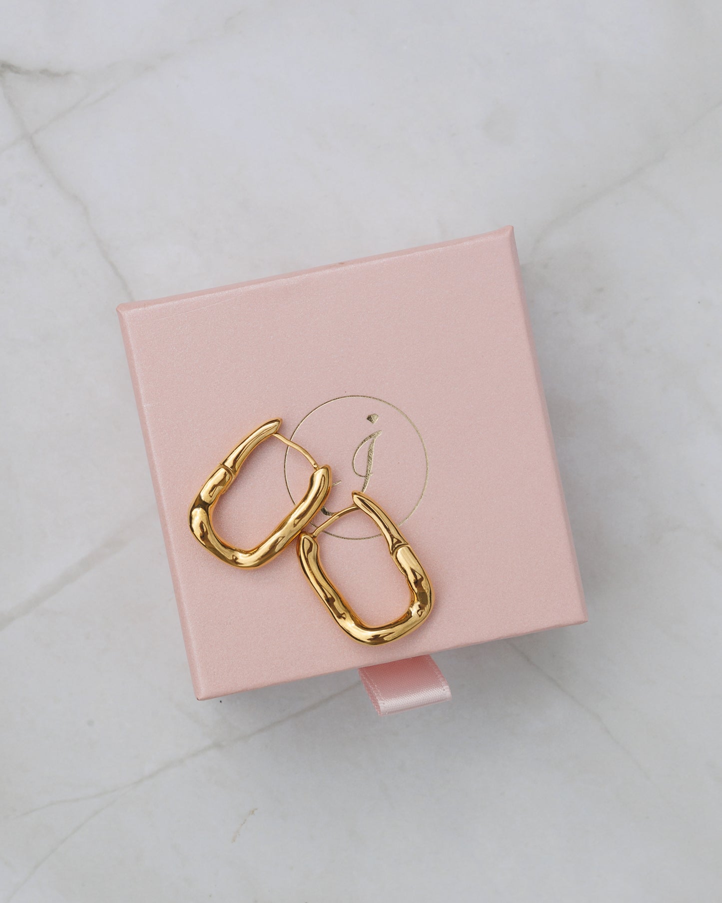 Náušnice s tekutým tvarem Golden melt