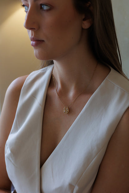 Květinový náhrdelník čtyřlístek, pozlacený