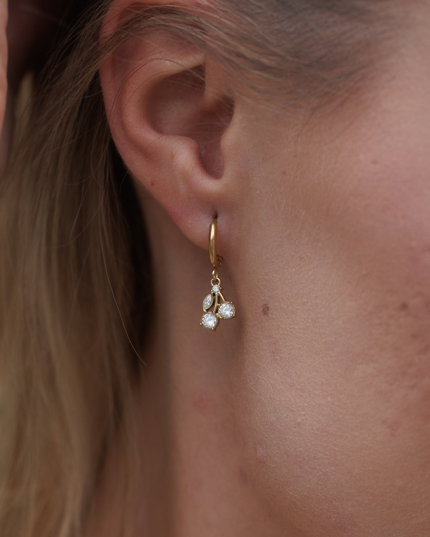 Náušnice třešničky s krystalky Cherry flirt, pozlacené