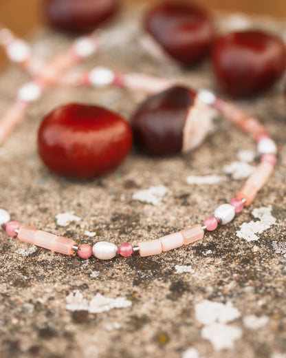 Náhrdelník Pink Therapy - Růžový chalcedon a říční perly