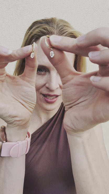 Náušnice kroužky s oválným krystalkem, pozlacené