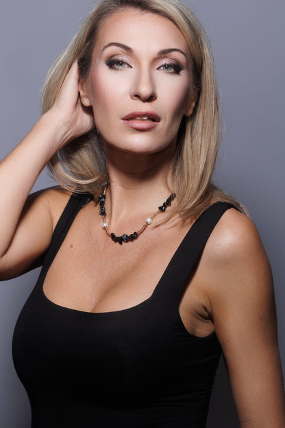 Náhrdelník Midnight Harmony - obsidián, hematit a říční perly